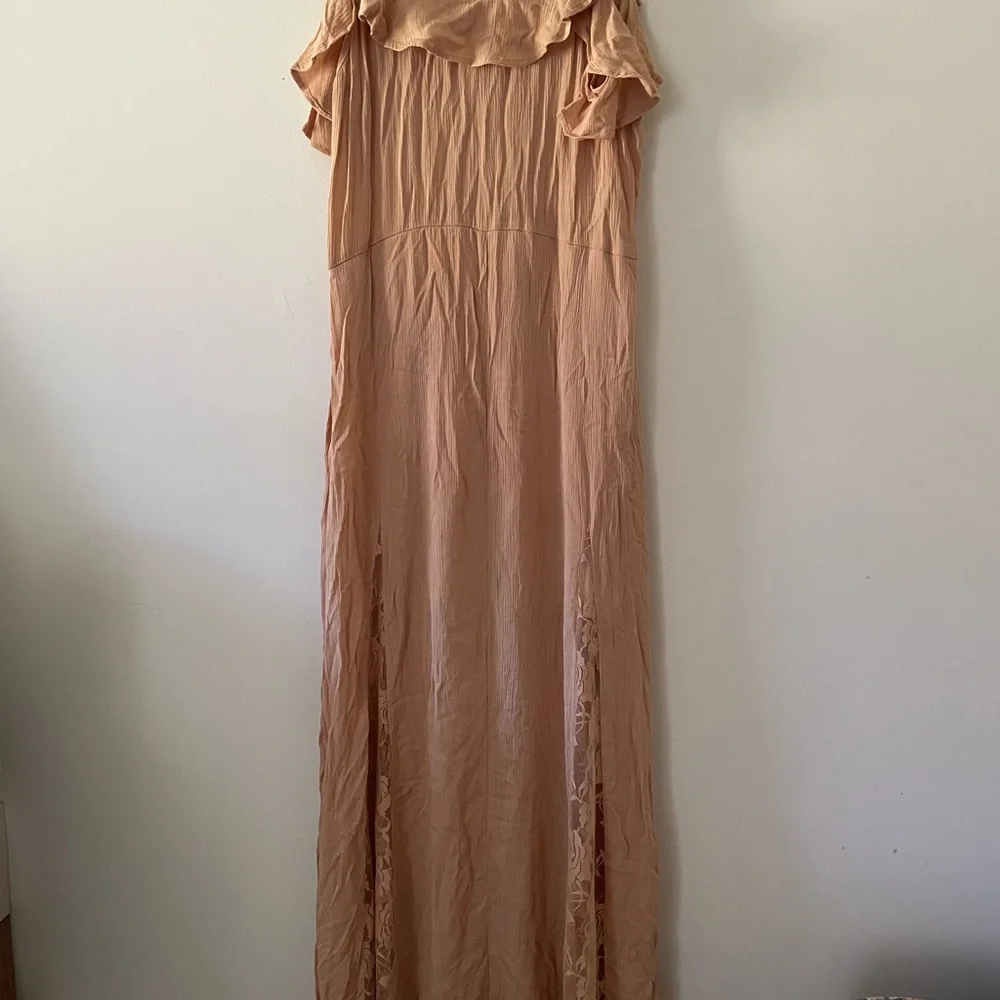 5 for $25 Venus Brand Peach Ruffle-Off-Shoulder Button-Front Maxi Dress - Picture 7 of 12